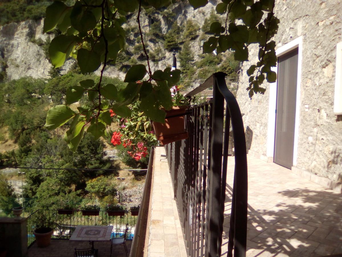 Bed And Breakfast La Sentinella Civita Kültér fotó